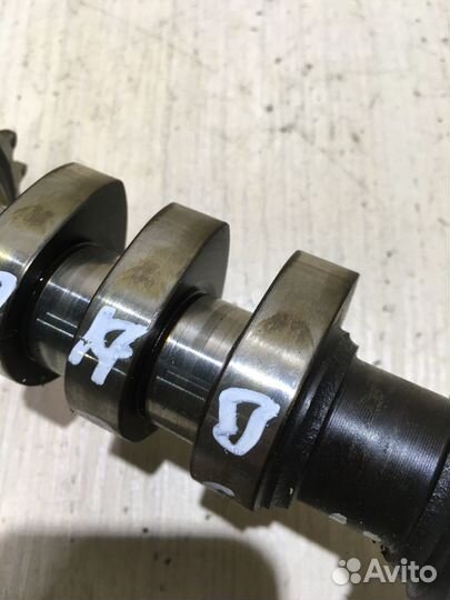 Распредвал впускной правый Ауди A6 C5 2.8 AMX