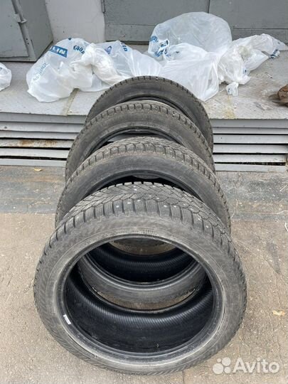 Gislaved Nord Frost 200 235/45 R18