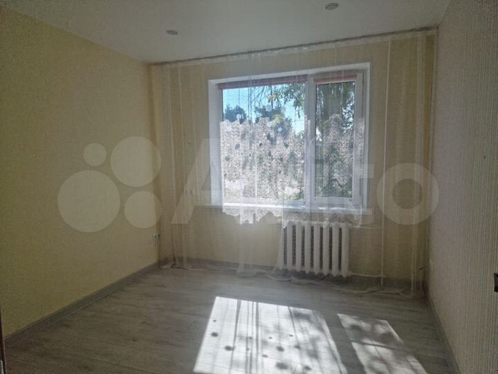 2-к. квартира, 49 м², 1/5 эт.
