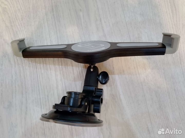 Крепление планшетов 9