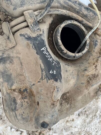 Бензобак топлвиный бак Passat b3 Volkswagen