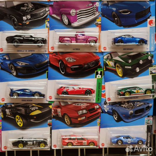 Hot Wheels Main из разных серий