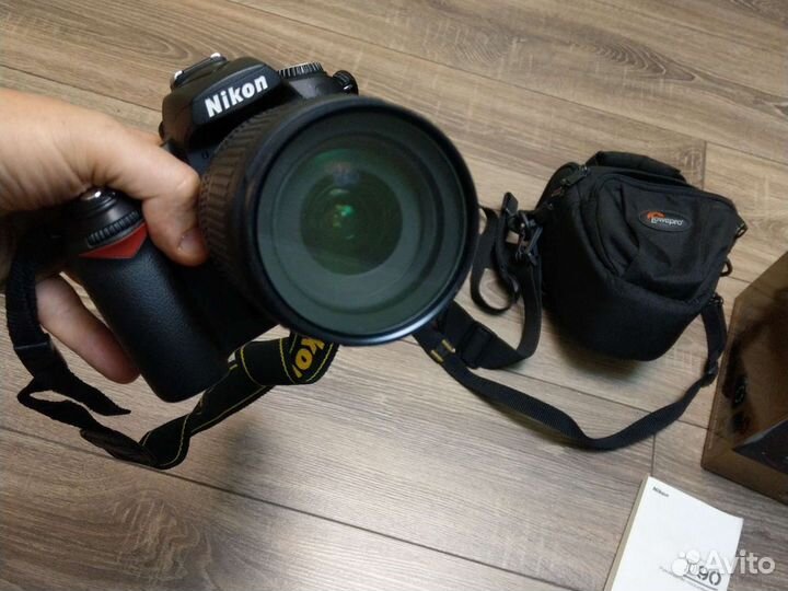 Зеркальный фотоаппарат nikon d90 с объективом 18-1