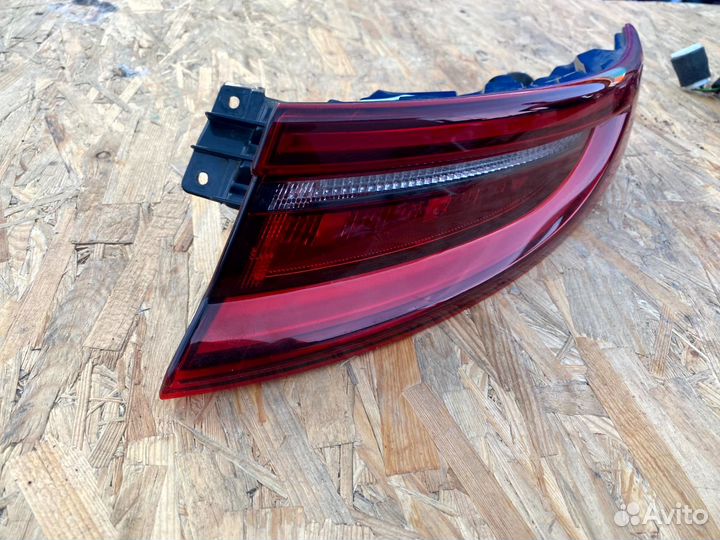 Фонарь задний в крыло Kia Proceed