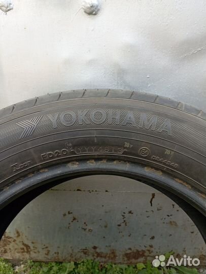 Yokohama Advan dB V551V 205/60 R16 92V