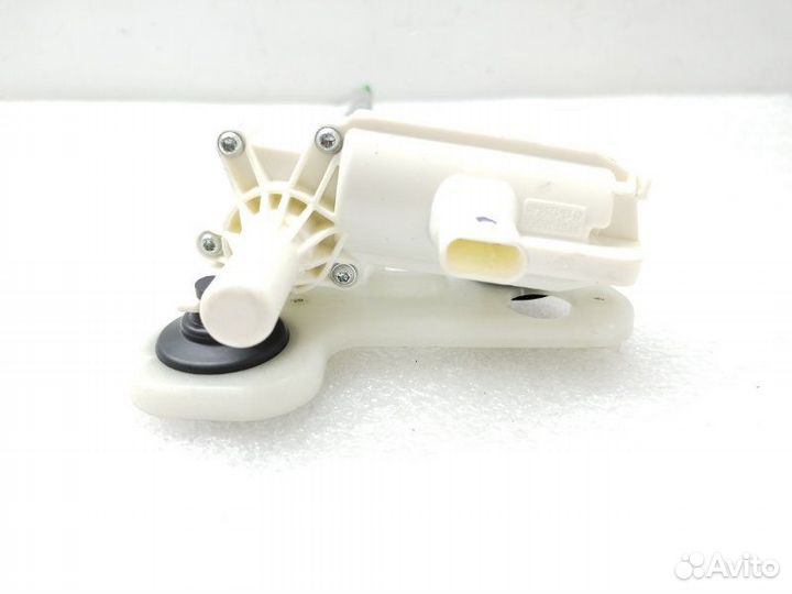 Активатор замка багажника задний Mercedes-Benz