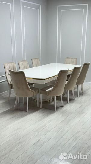 Стол со стульями в наличии\оплата при получении