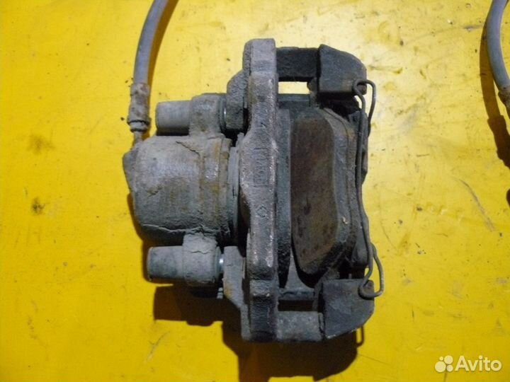 Суппорт передний для Ford Fusion 2007г