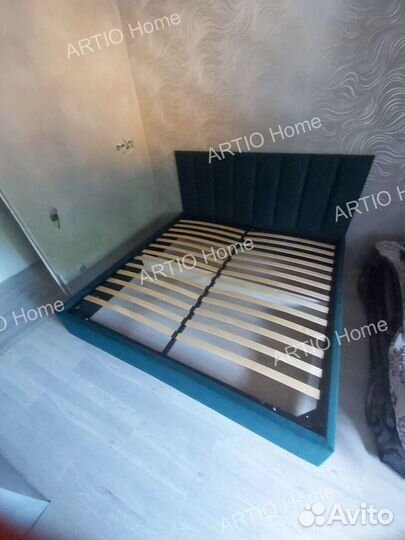 Кровать двуспальная