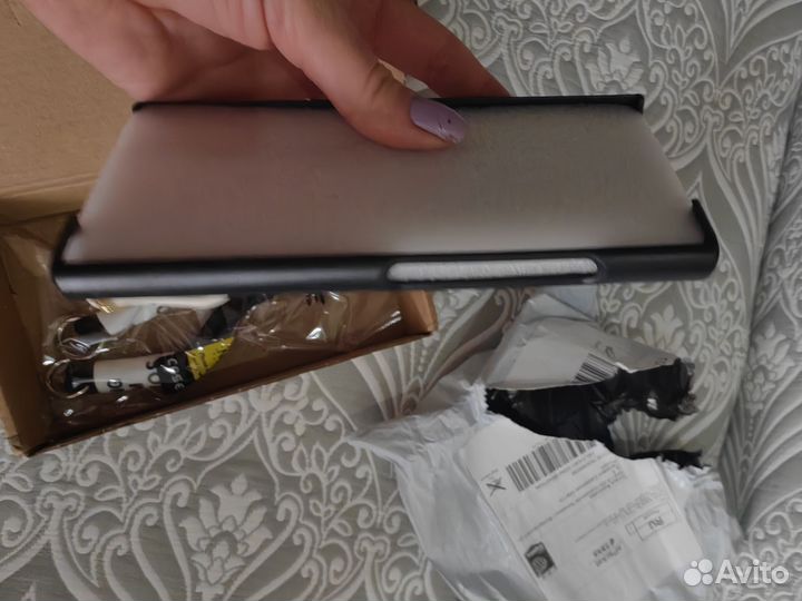 Продам новый чехол huawei mate Xs2