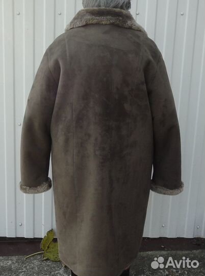 Дубленка с капюшоном