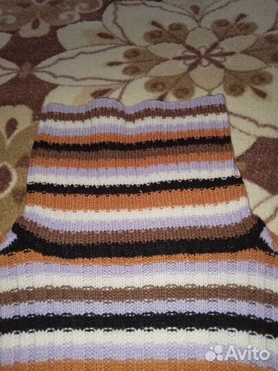 Свитер женский