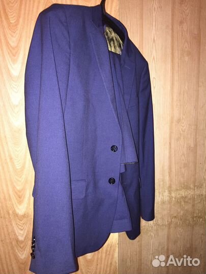 Мужской свадебный костюм и другоелюбое мероприятие