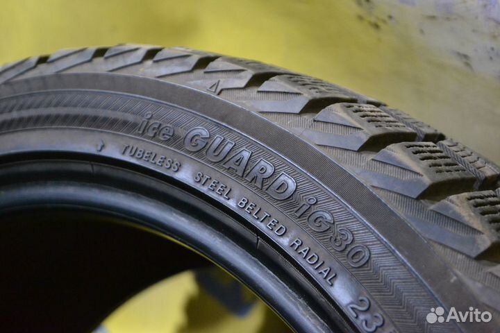 Yokohama Ice Guard IG30 235/40 R18