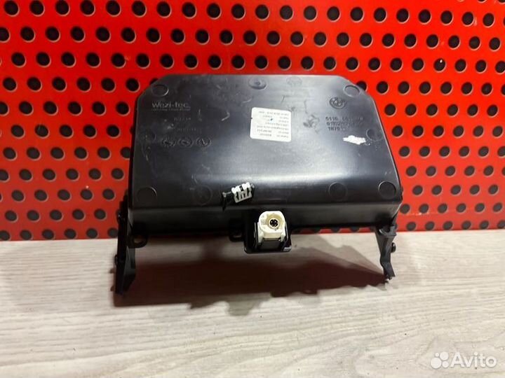 Вещевой ящик центральной консоли Bmw 5 G30 2017