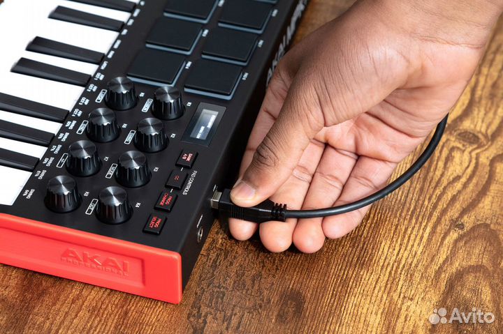 Akai PRO MPK mini MK3 USB миди клавиатуры