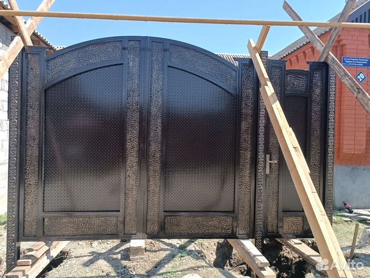 Кованые ворота