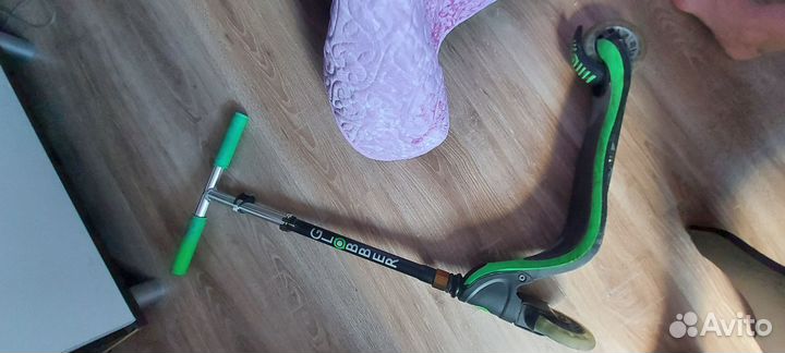 Продаём самокат Globber, с подсветкой, с фонариком