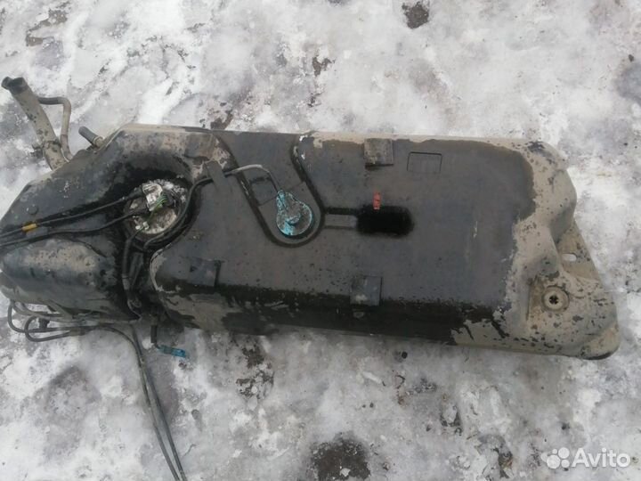 Бензобак ситроен берлинго Citroen berlingo