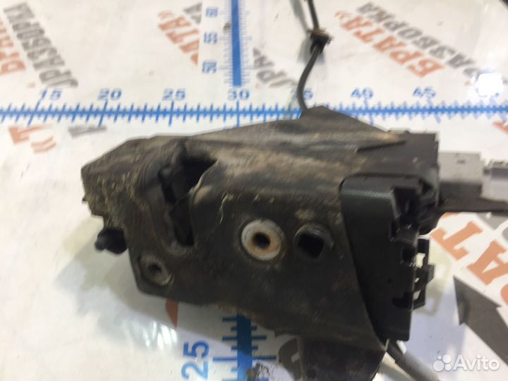 Ситроен С4 Замок задней двери Лев