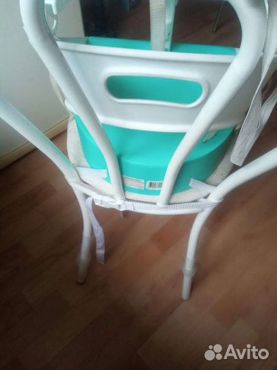 Бустер стульчик для кормления