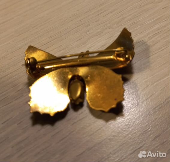 Броши бижутерия