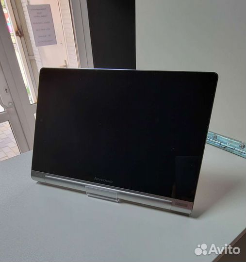 Дисплей оригинал на планшет lenovo yoga 60046