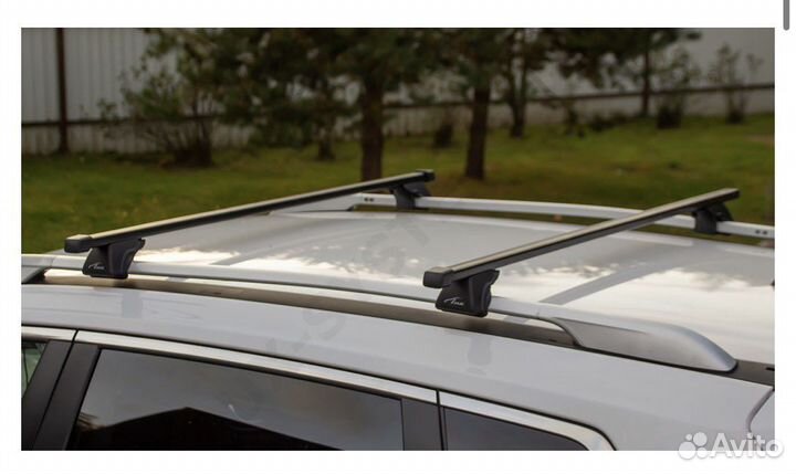 Багажник на рейлинги Lux