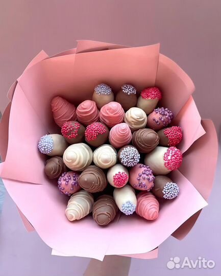 Фруктовый букет из клубники в шоколаде