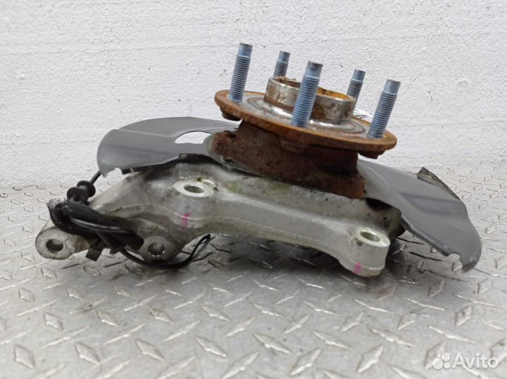 Кулак поворотный левый Chevrolet Equinox 3