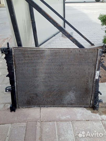Радиатор охлаждения Рено Логан 2