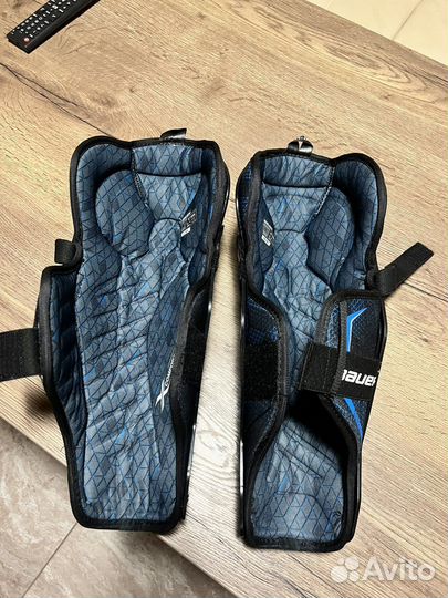 Щитки хоккейные bauer