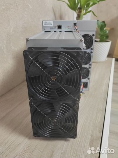 Antminer e9 pro3680