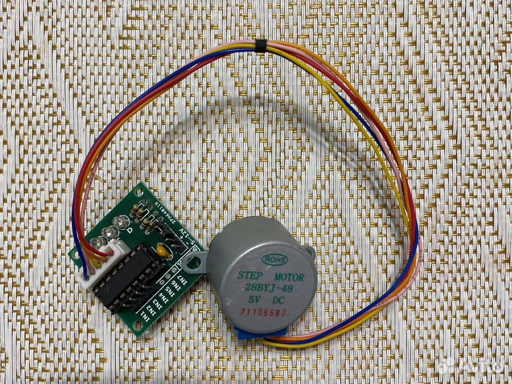 Шаговый двигатель 28BYJ-48 + плата драйвера