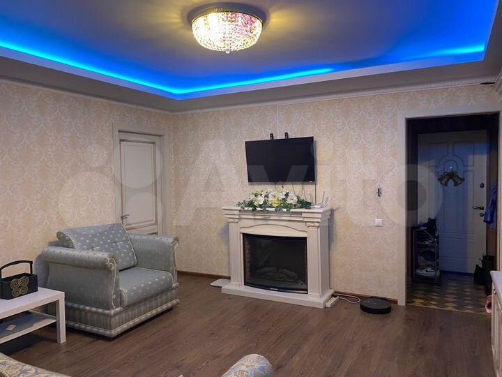 4-к. квартира, 82 м², 5/10 эт.