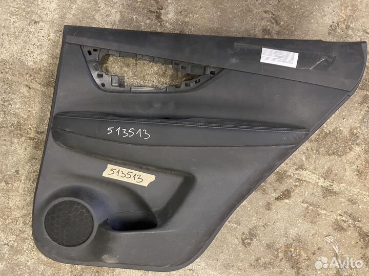 Обшивка двери перед.прав nissan X-trail 2018 г