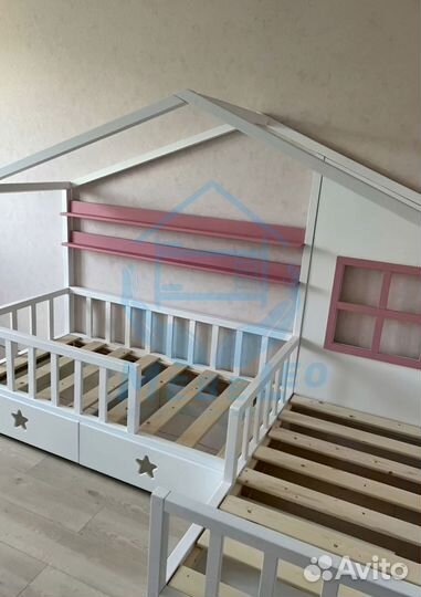 Кровать Домик