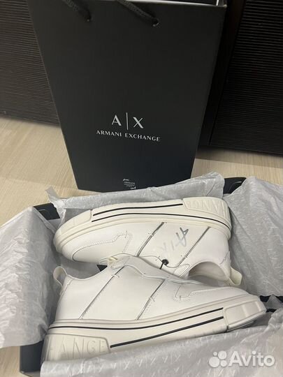 Armani exchange кроссовки