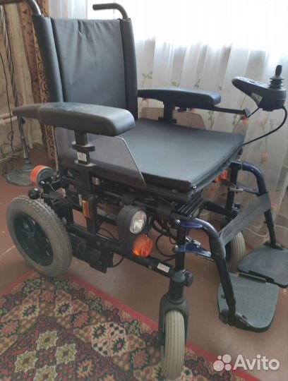 Инвалидная коляска с электроприводом бу