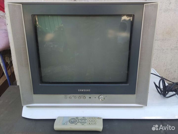 Телевизор samsung