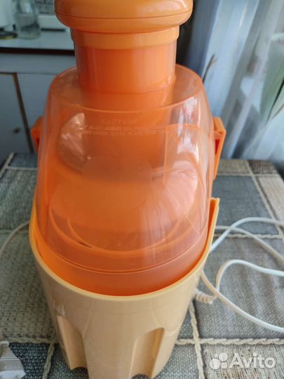 Соковыжималка в отличном состоянии