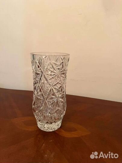 Хрустальная ваза
