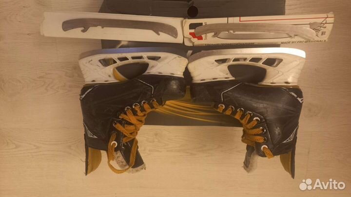 Хоккейные коньки bauer