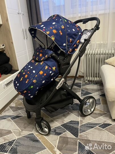 Прогулочная коляска с реверсивным блоком