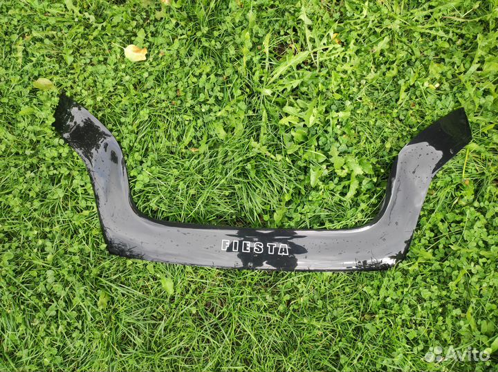 Дефлектор капота Ford Fiesta 2007