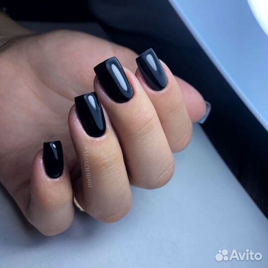 Маникюр, педикюр, наращивание ногтей