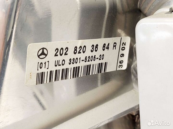 Фонарь задний правый Mercedes C (W202) 1997-2001