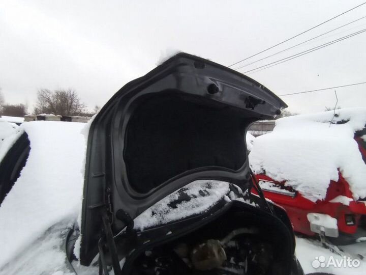 Крышка багажника Renault Megane 2005