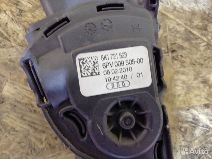 Педаль газа Audi A5 8T 2009 8K1721523