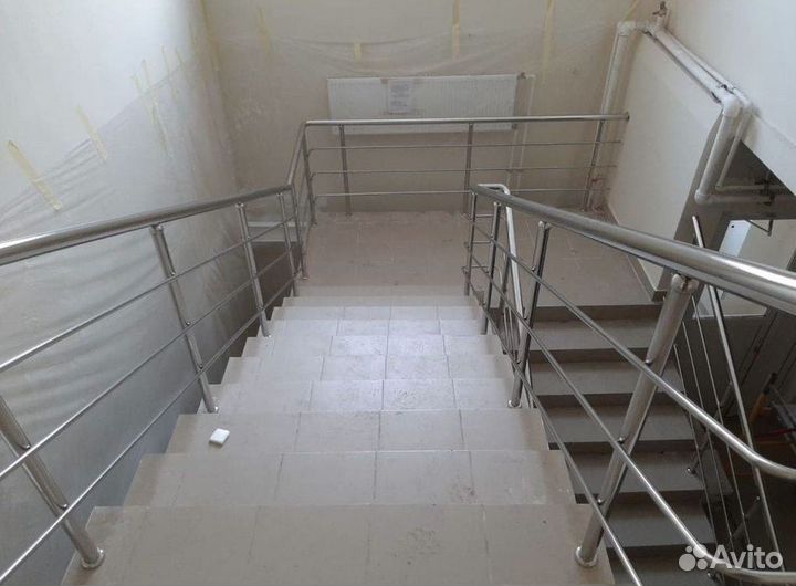 Перила, пopучни, огpaждения из нержавeющей cтали